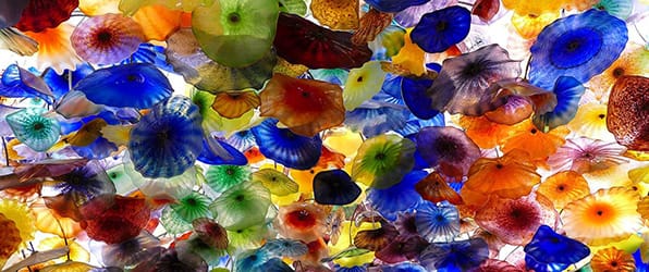 Chihuly's <i>Fiori di Como</i> (1998) in the lobby of Las Vegas' Bellagio Resort and Casino holds the record for being the largest glass sculpture ever made.
