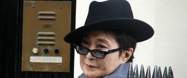 Yoko Ono at an unveiling of a plaque in memory of John Lennon (2010)