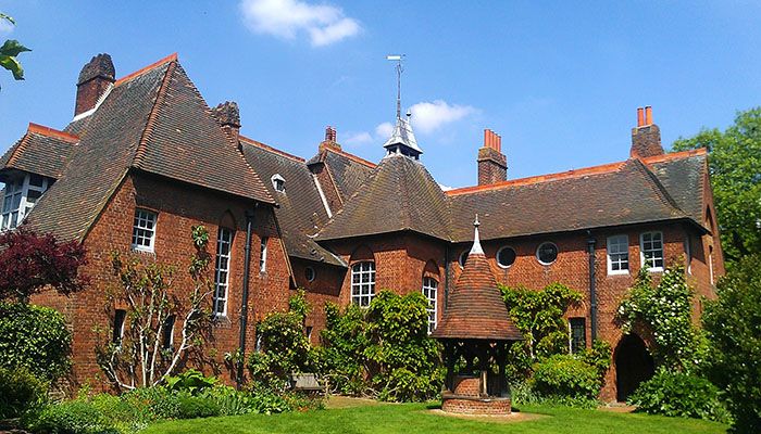 Philip Webb and William Morris: Red House (1859-60)