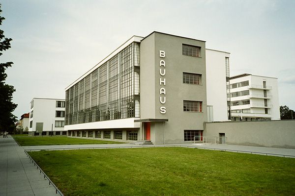 L'Esprit du Bauhaus, a major exhibition